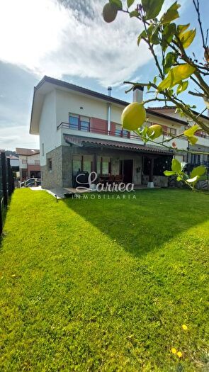 Casa en venta en Areatza, Bizkaia de 3 habitaciones