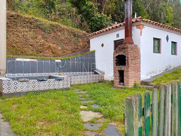 Casa en venta en Carreño, Asturias de 3 habitaciones