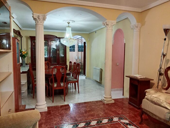 Casas en venta y pisos alquiler - 2