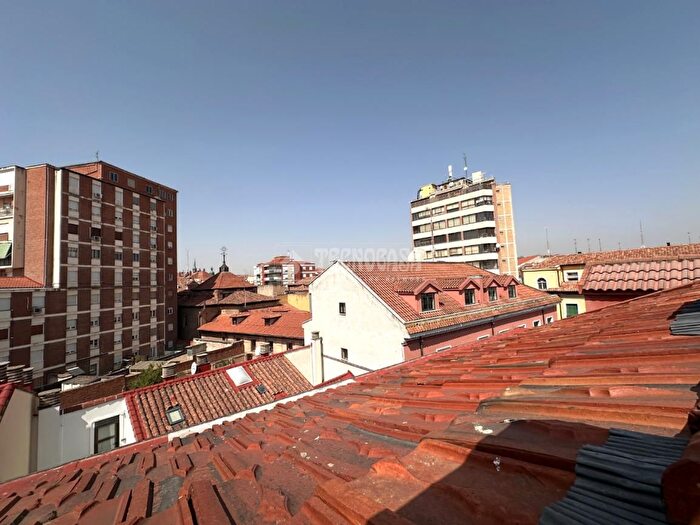 Casas en venta y pisos alquiler - 3