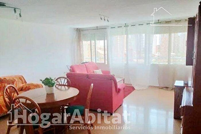 Casas en venta y pisos alquiler - 3