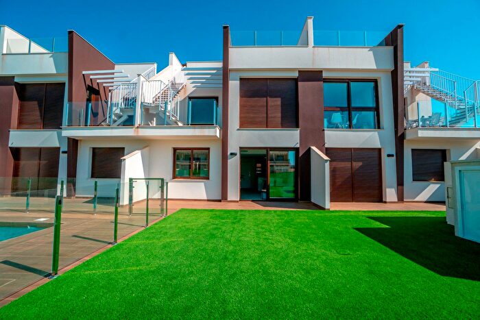 Casas en venta y pisos alquiler - 1