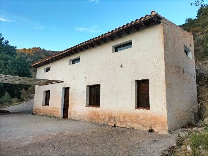 Piso en venta en El Rescate Río Seco, Almuñécar de 13 habitaciones