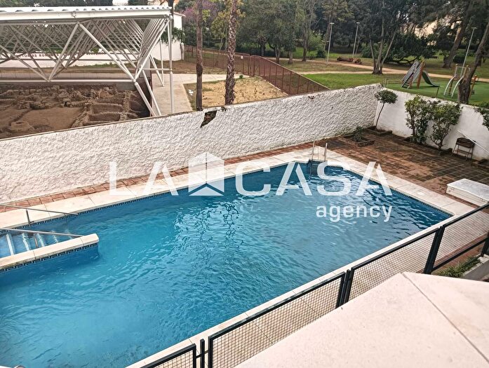 Casas en venta y pisos alquiler - 1