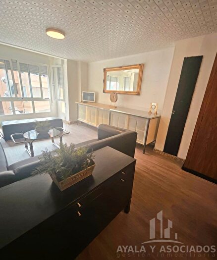 Casas en venta y pisos alquiler - 2