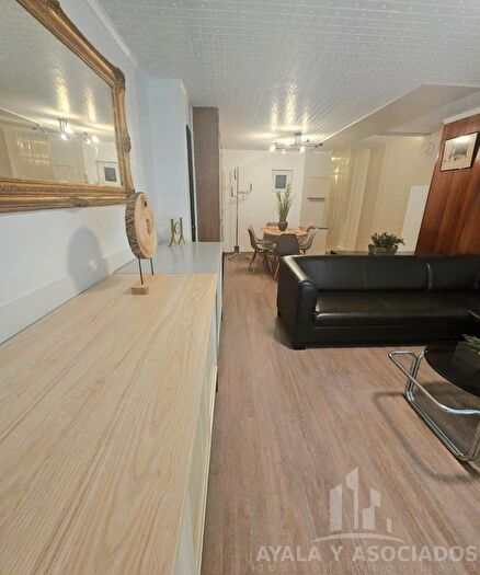 Casas en venta y pisos alquiler - 3