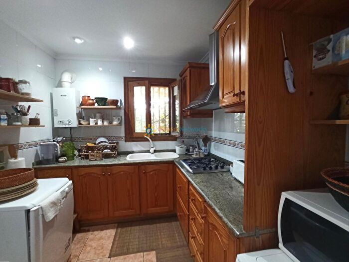 Casas en venta y pisos alquiler - 2