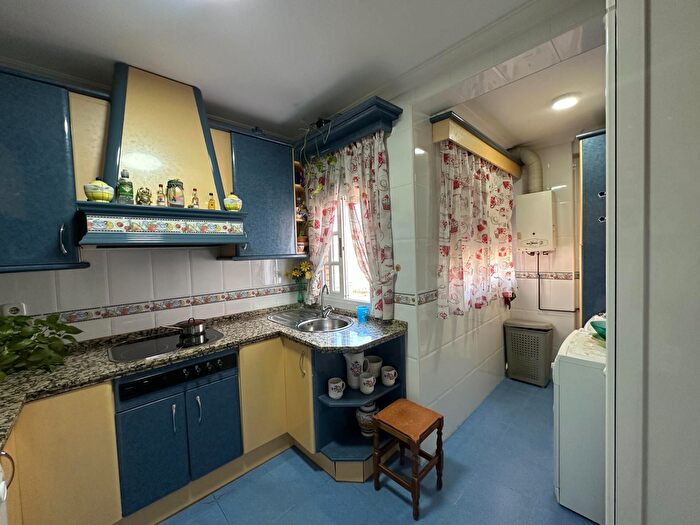 Casas en venta y pisos alquiler - 2