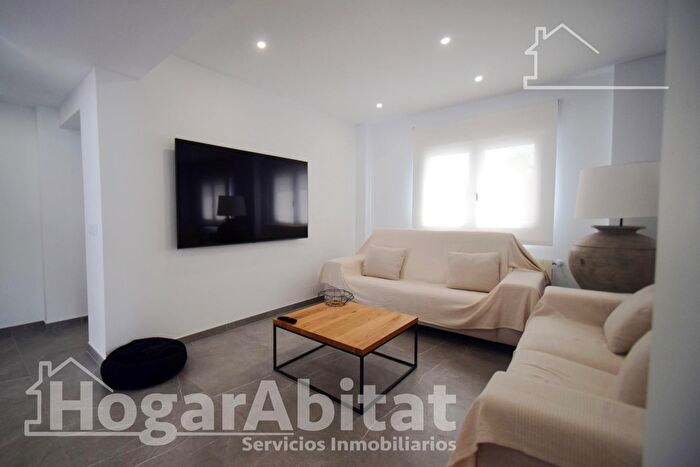Casas en venta y pisos alquiler - 3