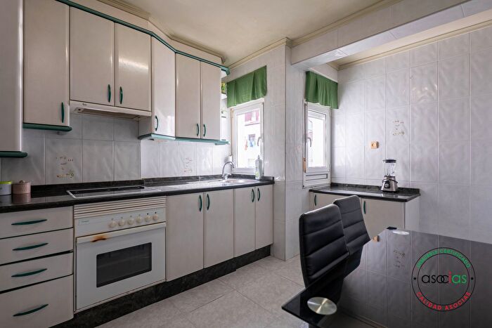 Casas en venta y pisos alquiler - 2