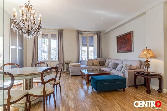 Casas en venta y pisos alquiler - 3