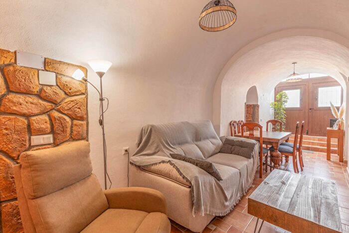 Casa en venta en Guadix, Granada de 3 habitaciones