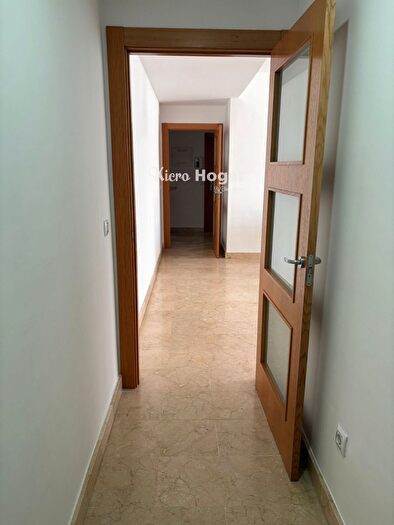 Casas en venta y pisos alquiler - 3