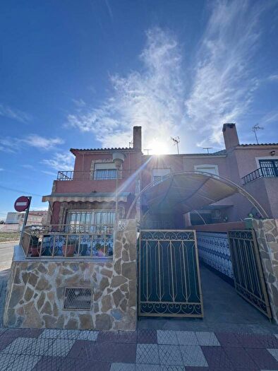 Casas en venta y pisos alquiler - 2