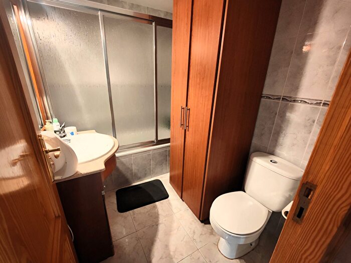 Casas en venta y pisos alquiler - 2
