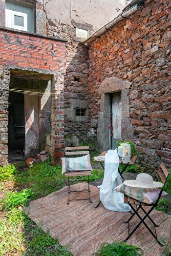 Casas en venta y pisos alquiler - 2