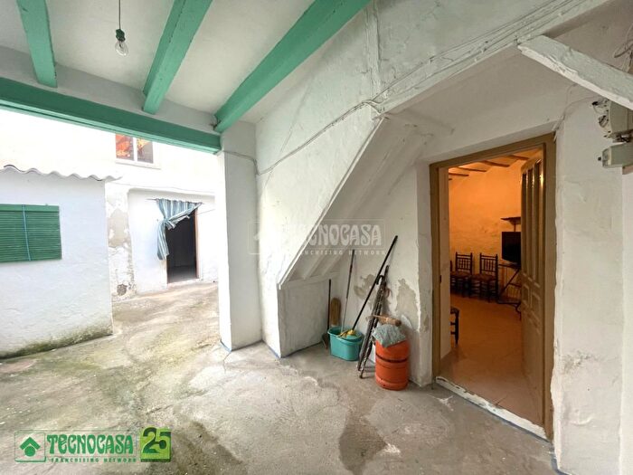 Casas en venta y pisos alquiler - 2