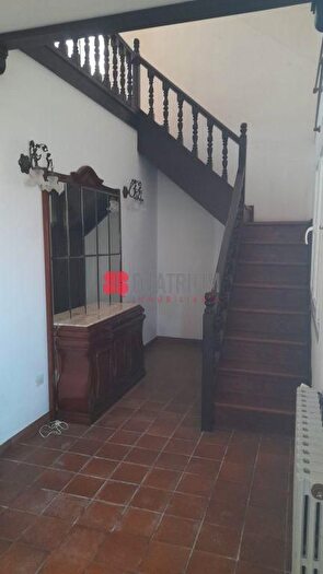 Casas en venta y pisos alquiler - 3
