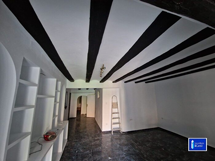 Casas en venta y pisos alquiler - 1