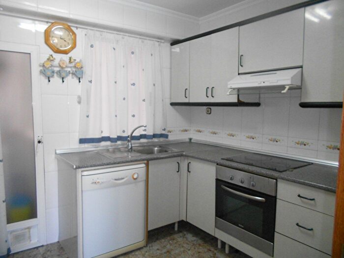 Casas en venta y pisos alquiler - 2