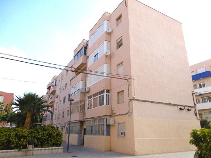 Piso en venta en Ciudad Jardín Tagarete El Zapillo, Almería Capital de 2 habitaciones