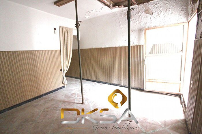 Casas en venta y pisos alquiler - 3