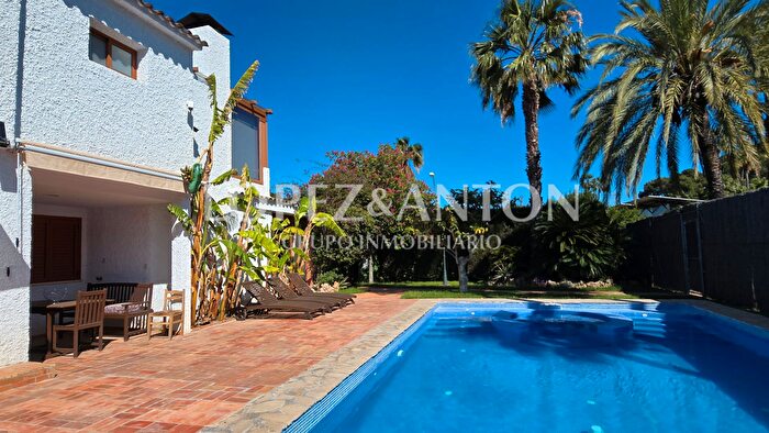 Casa en venta en El Carme Sant Agustí Bonavista, LEliana de 5 habitaciones