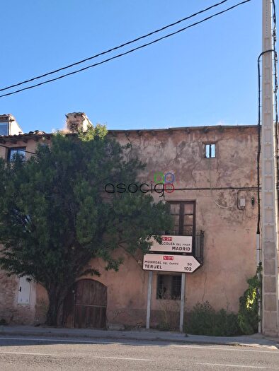 Casas en venta y pisos alquiler - 1