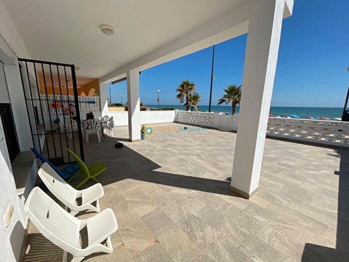 Casa en venta en Miramar, Valencia de 4 habitaciones