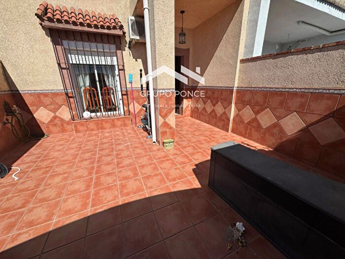 Casas en venta y pisos alquiler - 1