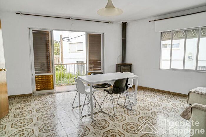 Casas en venta y pisos alquiler - 1