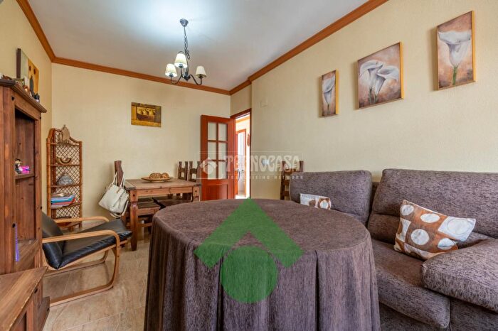 Casas en venta y pisos alquiler - 3