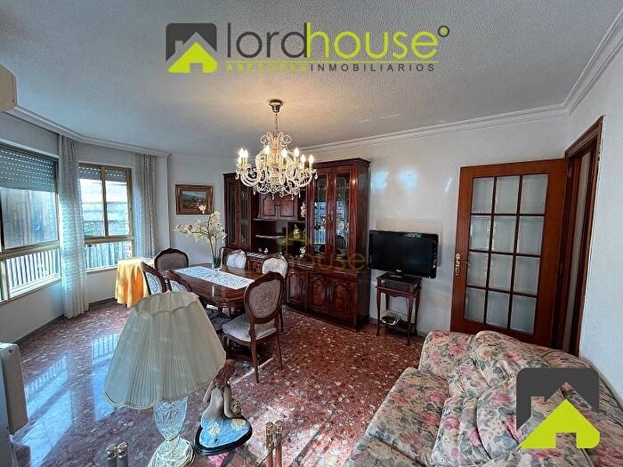 Casas en venta y pisos alquiler - 2